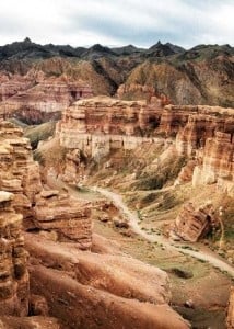 Шарын (Долина замков, Лунный, Черный каньоны) в —