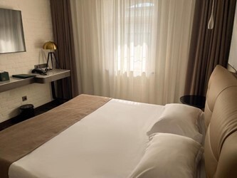 Sharq Hotel в Алматы