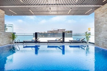 Emerald Bay Hotel & SPA в Алматы