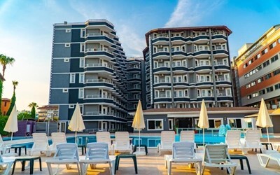 Clover Magic Park Beach в Алматы