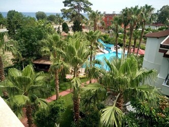 Belpoint Beach Hotel