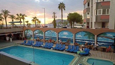 Grand Barhan Hotel в Алматы