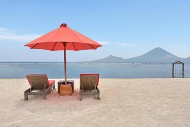 Hotel Ombak Sunset