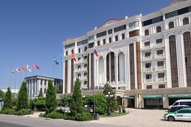 Daniel Hill в Алматы