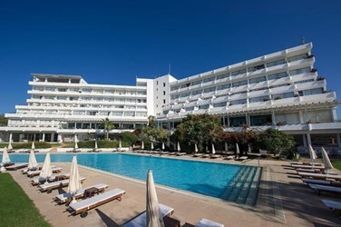 Grecian Sands Hotel в Алматы